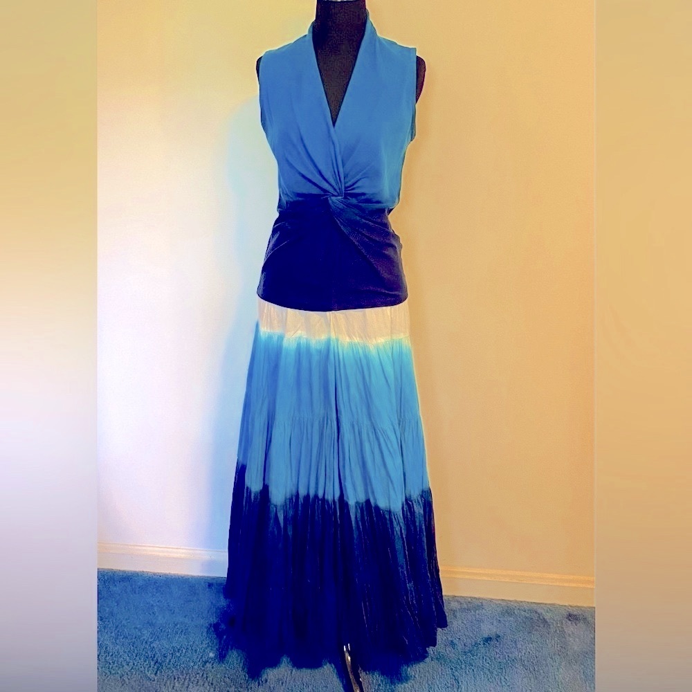 Jones New York Blues And White Ombré Boho Knit Top And Cotton Maxi Skirt Size 4